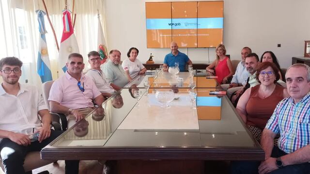 Reunión sobre el proyecto de buceo científico