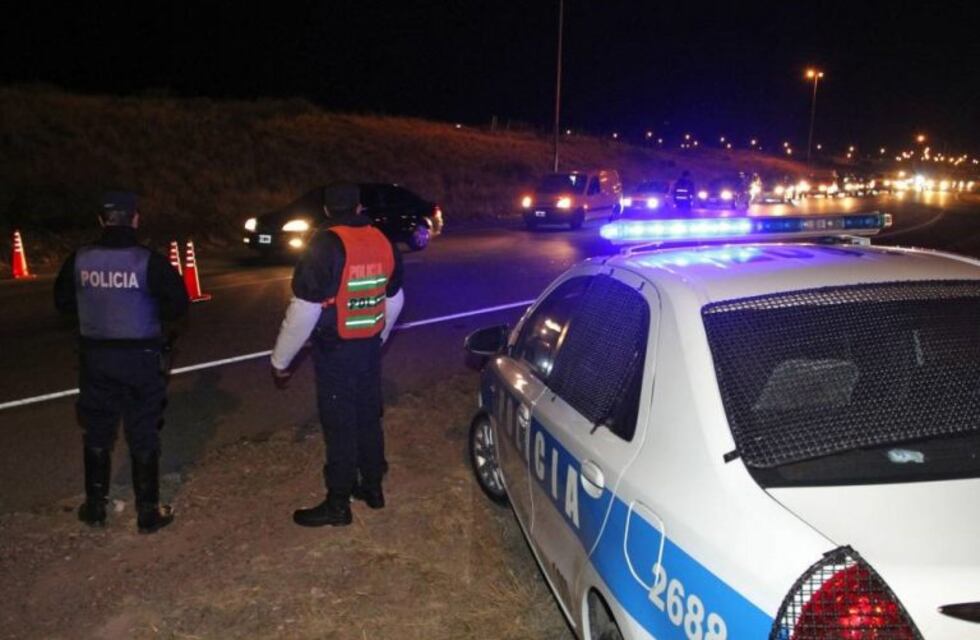 Joven murió en San Martín tras chocar su camioneta contra un árbol