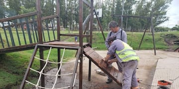 Mejoras en los juegos del Parque de Apadir