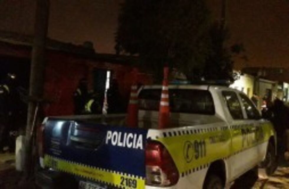 Personal policial hallaron droga tras dos allanamientos realizados en microcentro tucumano