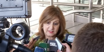 Este jueves vuelve a encontrarse el gobierno con los docentes y se descuenta que habrá una nueva oferta salarial para destrabar el conflicto\u002E (Prensa Gobernación)