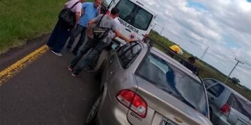 CHOQUES RUTAS 12 Y 14\nCrédito: Bomberos Voluntarios Ceibas