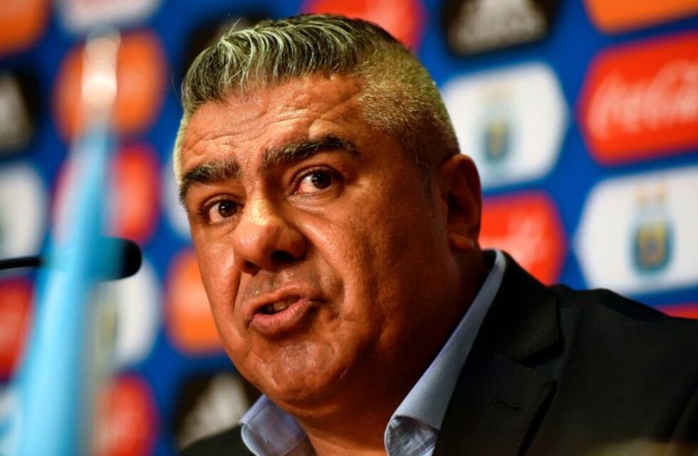 Tras reunirse con Messi, Tapia no garantizó que Leo comparezca ante FIFA para declarar por su sanción