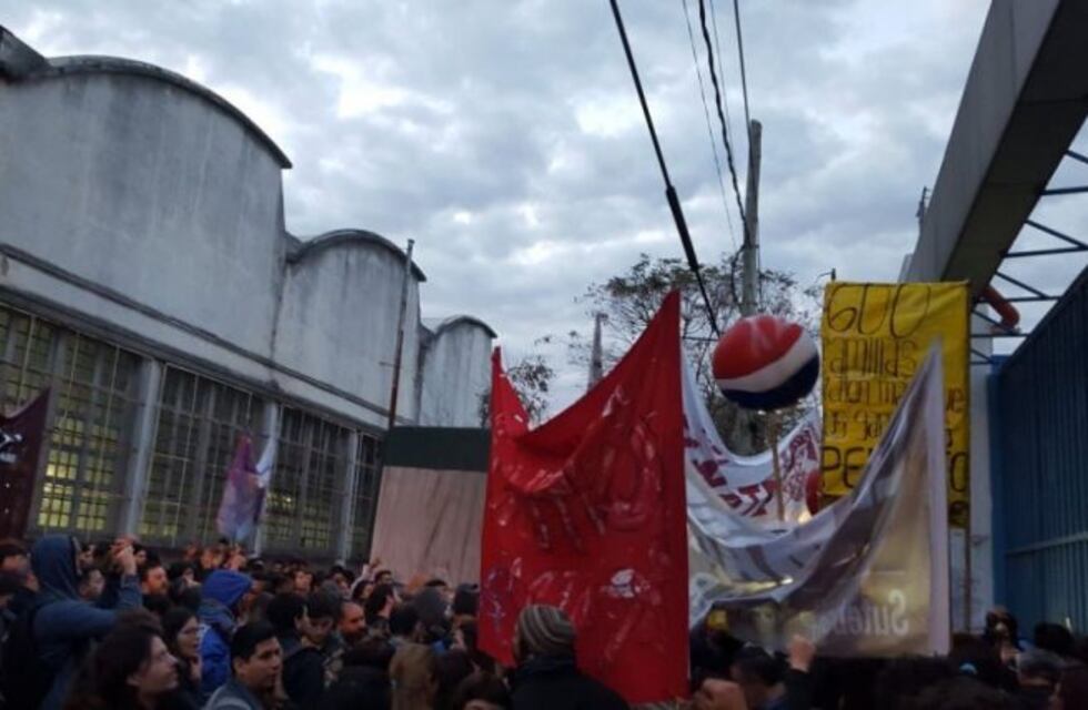 Trabajadores de PepsiCo toman la planta de Florida en defensa de sus puestos de trabajo