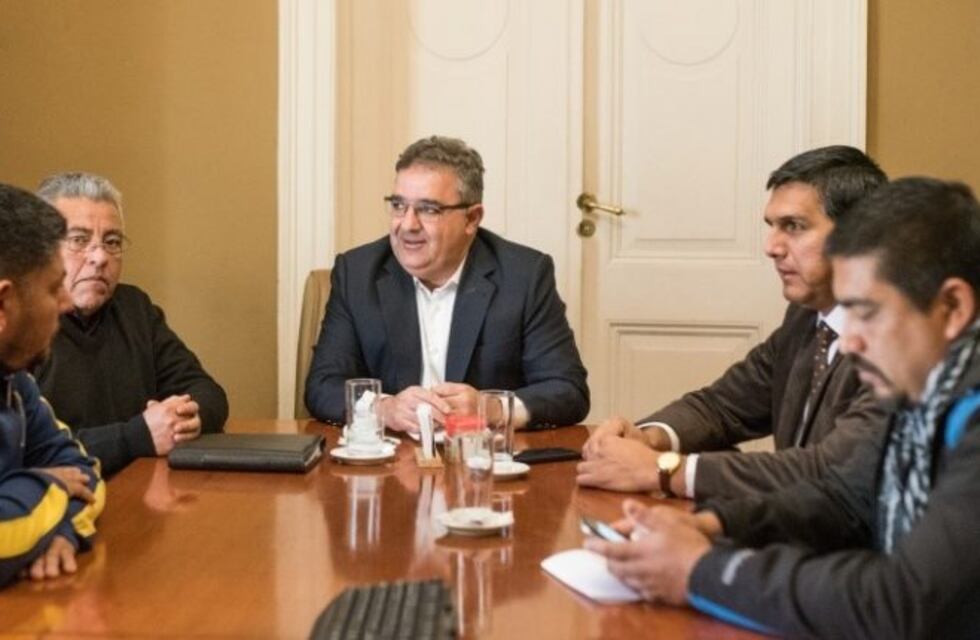 En septiembre se discutirá un aumento para los trabajadores de la municipalidad