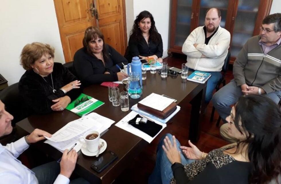 Viedma: municipales rechazaron la oferta salarial porque "la cifra es muy insuficiente"