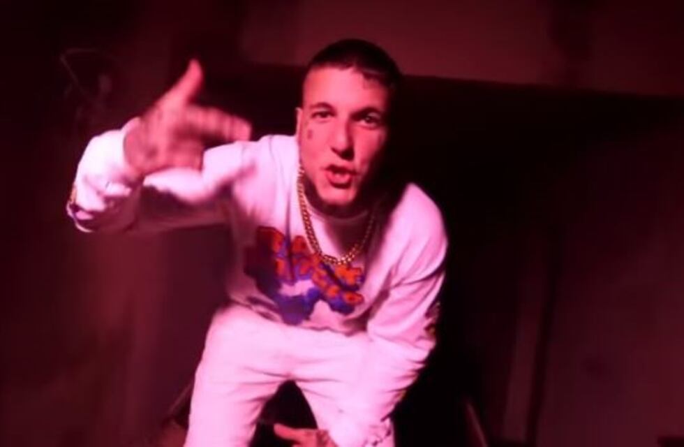 Alex Caniggia estrenó "Barats", su videoclip más denigrante y polémico