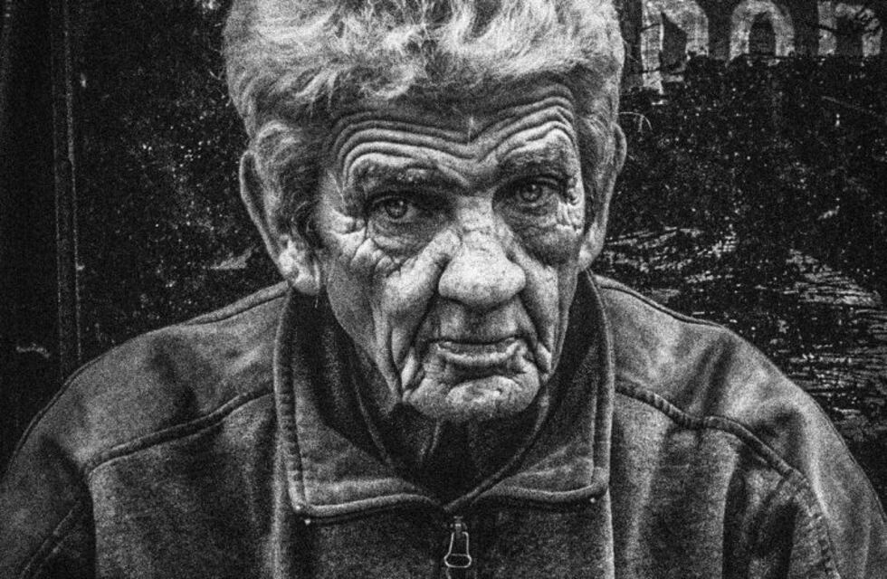 Tristeza en la peatonal: murió Hugo, el mítico lustrabotas de Córdoba y Corrientes