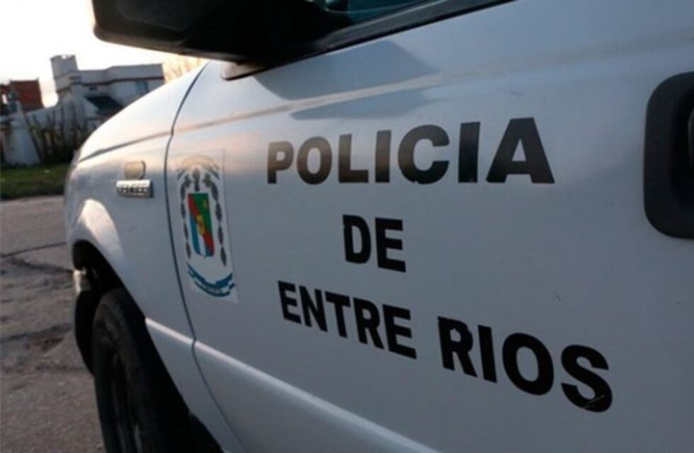 Allanamiento y detención por moto robada y plantas de marihuana