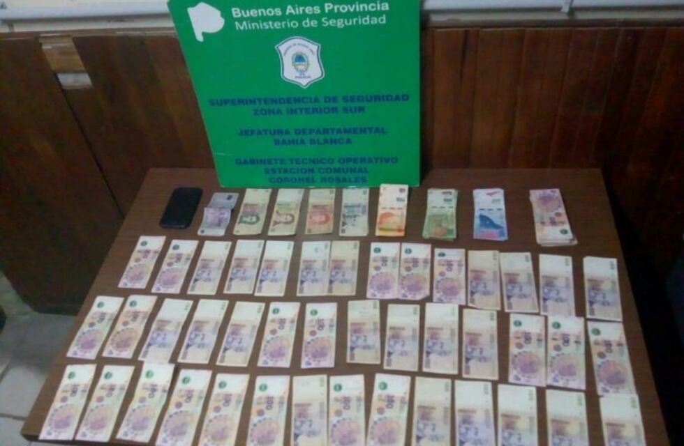 Accidente de tránsito finalizó con un detenido con droga y una moto robada