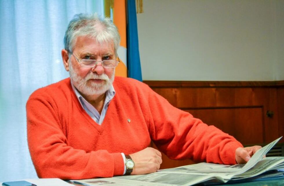 El jefe de Gabinete de la Municipalidad de Ushuaia, consideró una burla que recién pueda inaugurar ahora apenas 13 viviendas