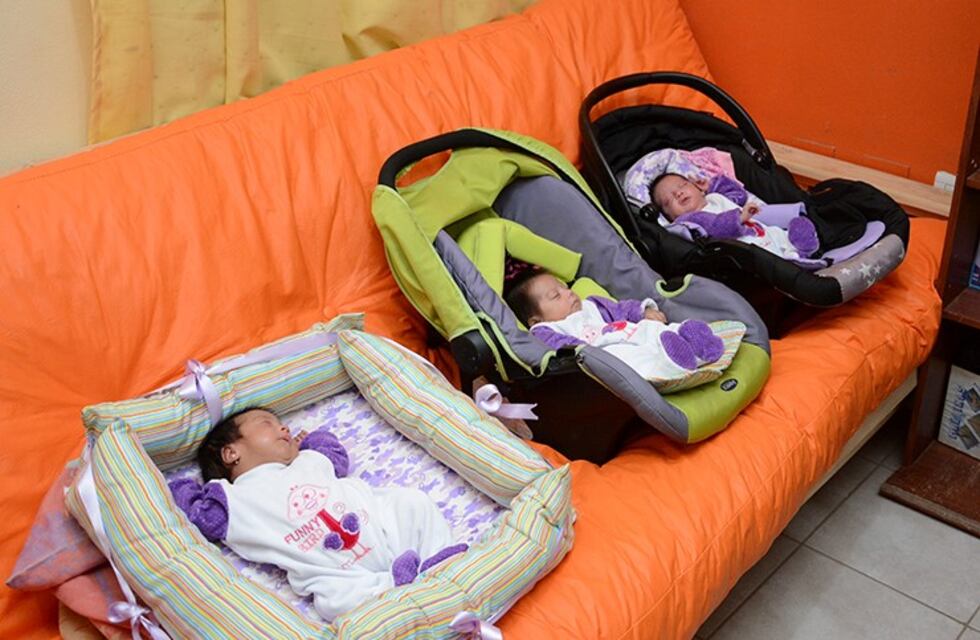 Alberto Rodríguez Saá les dio una casa a las trillizas puntanas