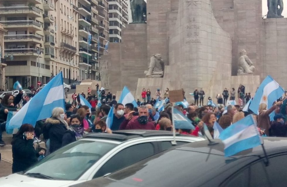 Banderazos en Rosario y Avellaneda en contra de la expropiación de Vicentin