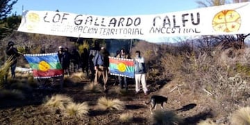 Toma de terrenos en El Foyel (Bariloche 2000),