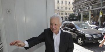 El presidente de Racing defendió a Centurión: \