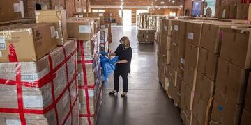 Martorano supervisa la llegada de insumos médicos de China para hacerle frente al coronavirus\u002E Poco se informa oficialmente sobre los montos destinados a tal fin\u002E (Archivo)