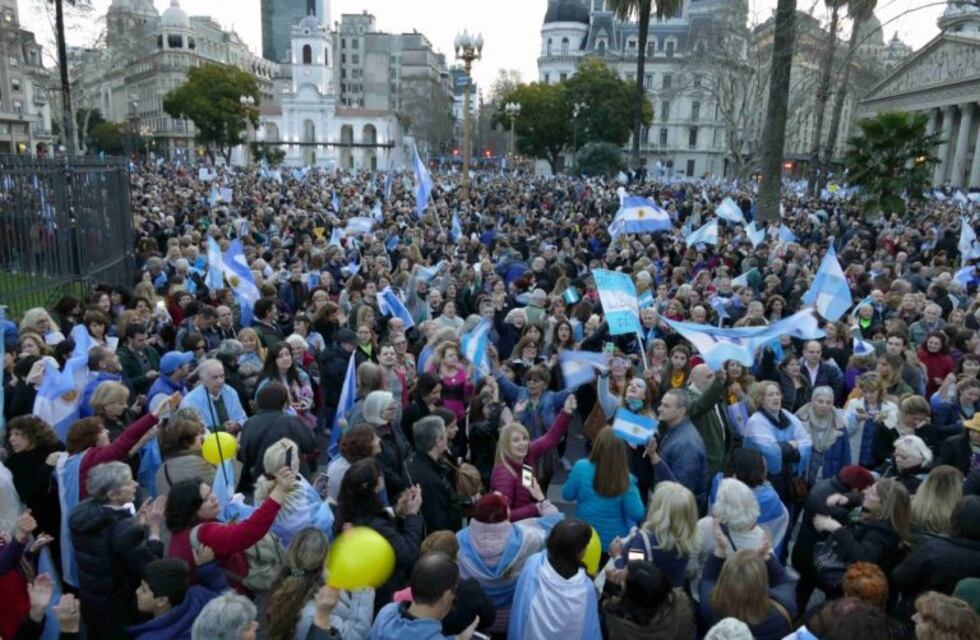 #24AYoVoy: Miles de personas marcharon en apoyo a Mauricio Macri
