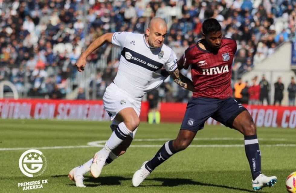 En La Plata pidieron penal de Araujo contra el Tanque Silva