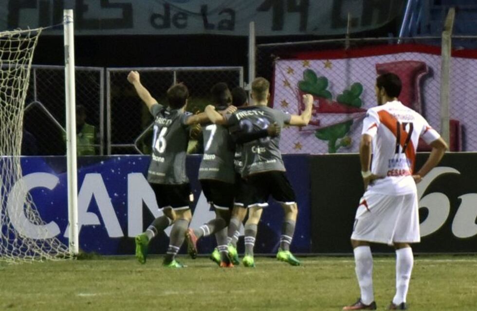 Copa Sudamericana: En el debut del técnico Matosas, Estudiantes derrotó 1 a 0 a Nacional Potosí