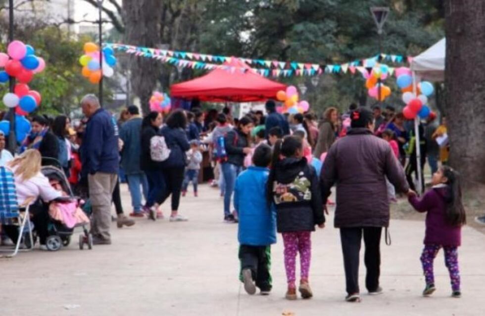 Piden que los niños no concurran este domingo a plazas y parques