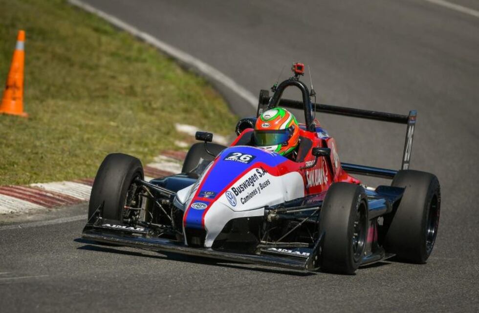 Felipe Rey y Tobías Martínez ganaron en la décima de la Fórmula Renault Plus