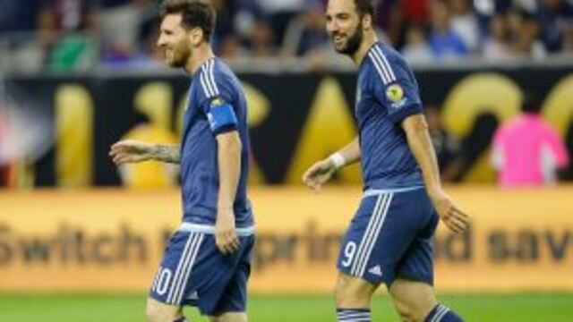Messi e Higuau00edn en la Selecciu00f3n.