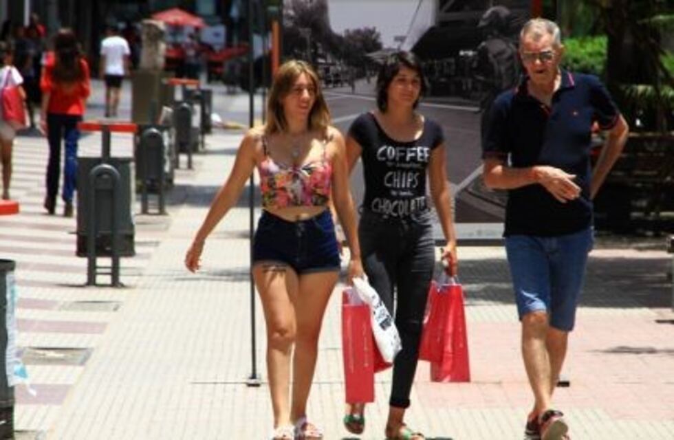 Domingo de sol a pleno y calor intenso en Resistencia