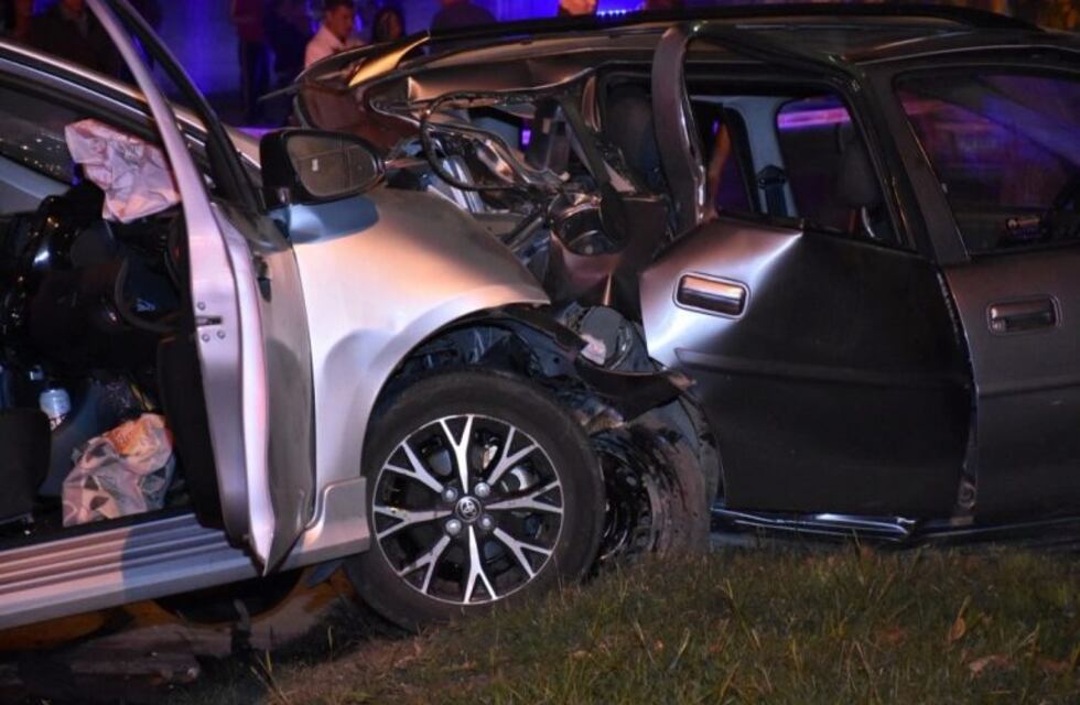 Un choque entre dos autos terminó con la muerte de un niño de diez años