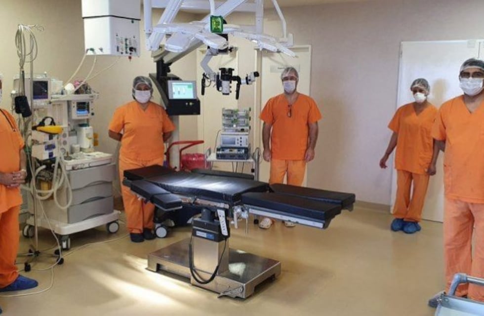 Realizan la primera cirugía de cerebro con una paciente despierta en Neuquén
