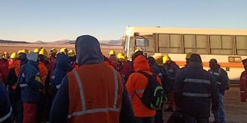 Mineros con síntomas sospechosos de coronavirus en el Salar del Hombre Muerto, Salta\u002E