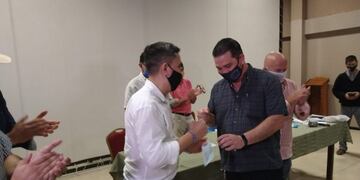 El Ministerio de Turismo entregó subsidios a guías de turismo y fotógrafos del Parque Nacional Iguazú