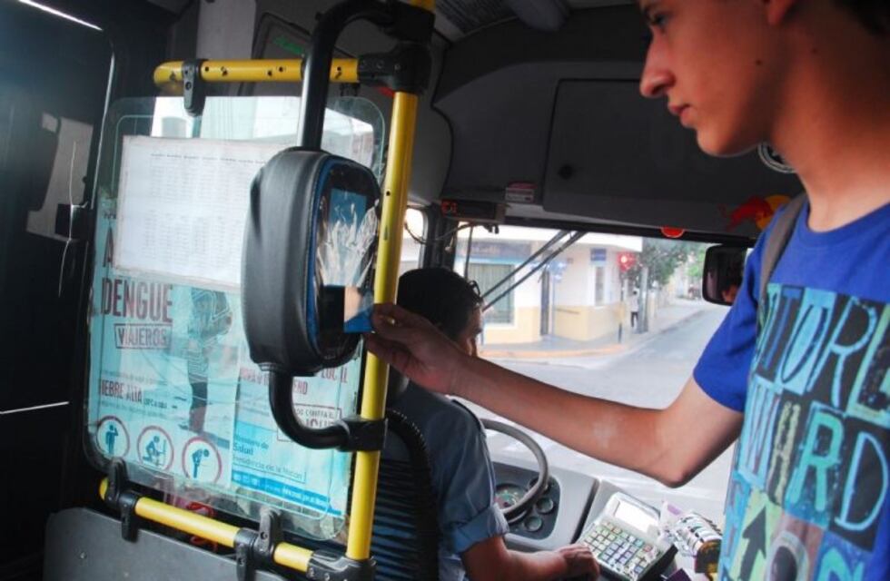 Medio boleto: comenzó el operativo para estudiantes terciarios y universitarios