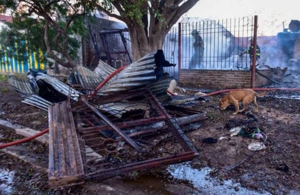 Pudo haber sido intencional el incendio en el que murió un adolescente