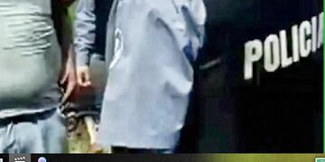 Momento en que detienen al comerciante de Pirané de apellido Allende