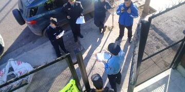 La policía notificó a los trabajadores que tomaron la sede de la OUCRA que se les realizarán cargos\u002E