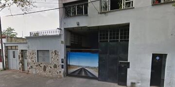 Los empleados se encontraron con el lugar clausurado cuando quisieron reanudar la actividad.