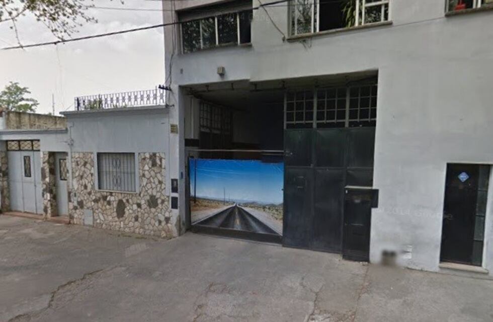 Un lavadero de jeans cerró sus puertas sin previo aviso durante el fin de semana largo