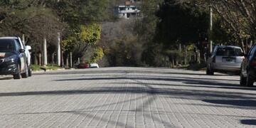Obras de adoquinado en Cárcano y Gambartes