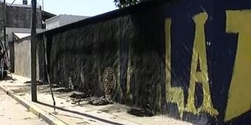 El mural de Central que fue quemado sobre Avellaneda\u002E (El Tres)