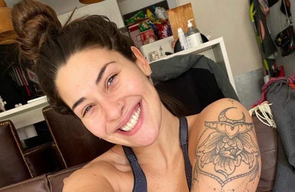 Ivana Nadal posó en malla deportiva y aprovechó para remarcar que la foto la "capta real"