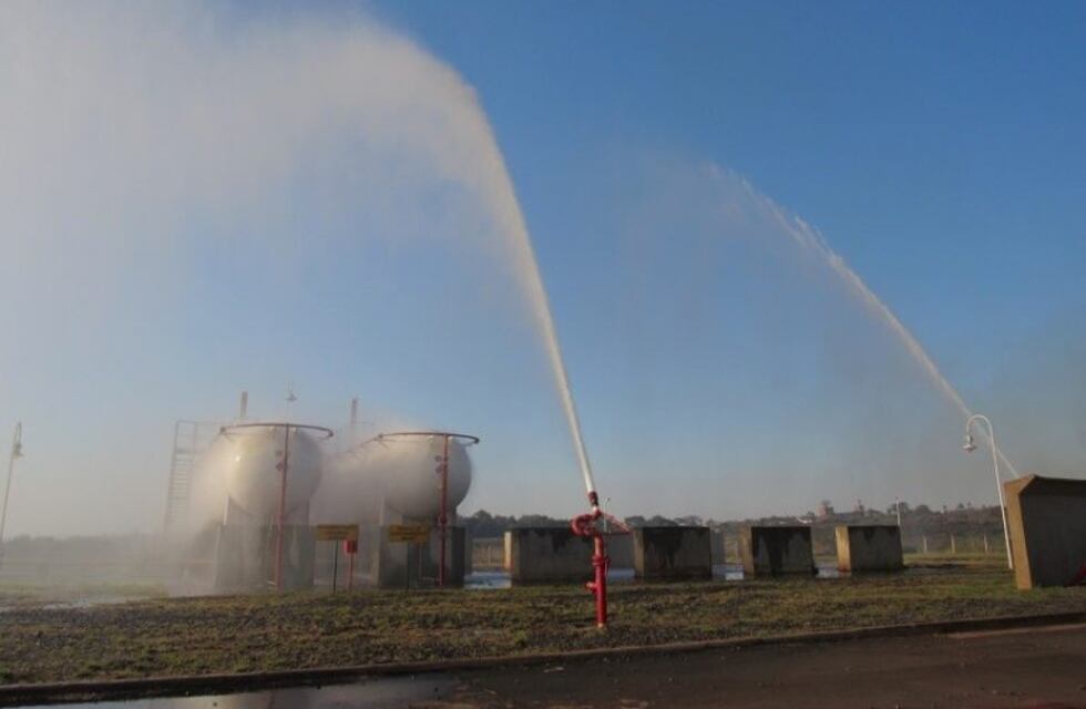 Un incendio amenazó una planta de gas ubicada en Itaembé Guazú