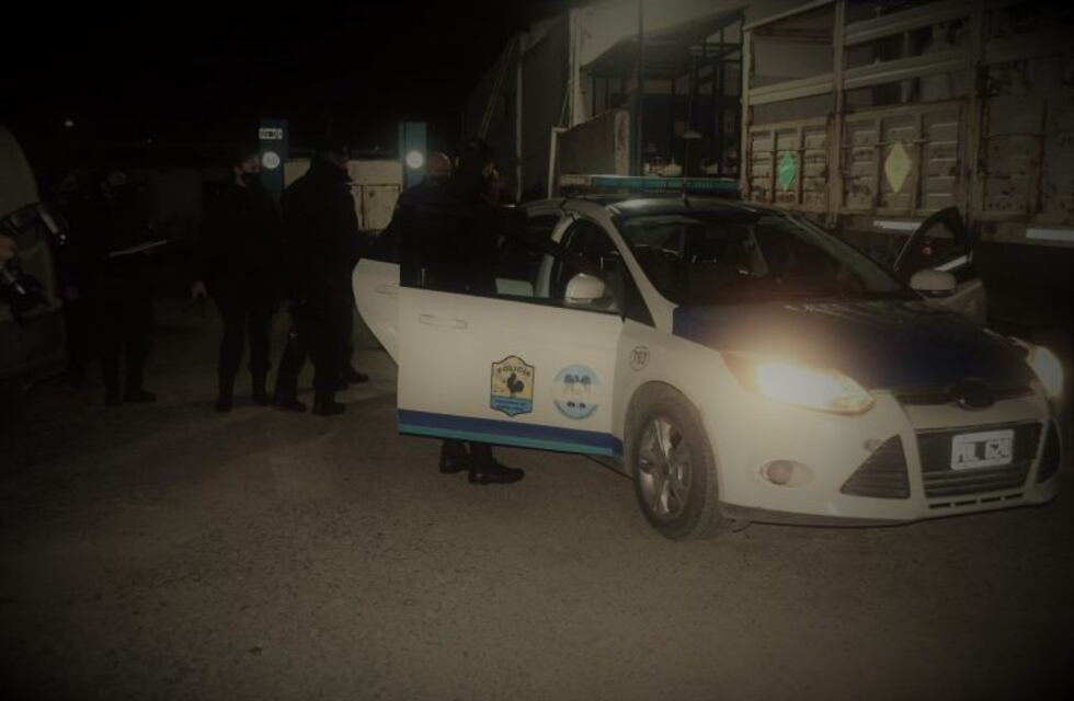 Detienen a violento que ató a su pareja a la cama