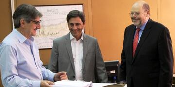 Apertura de sobres Aña Cuá