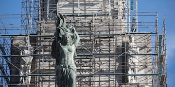 Obras en el Monumento a la Bandera