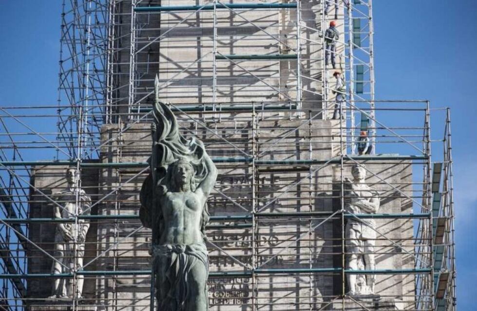 Nación ratificó que la refacción del Monumento se terminará "en tiempo y forma"