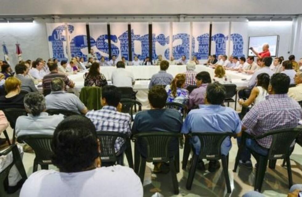 Los municipales amenazan con parar si no los convocan a paritarias