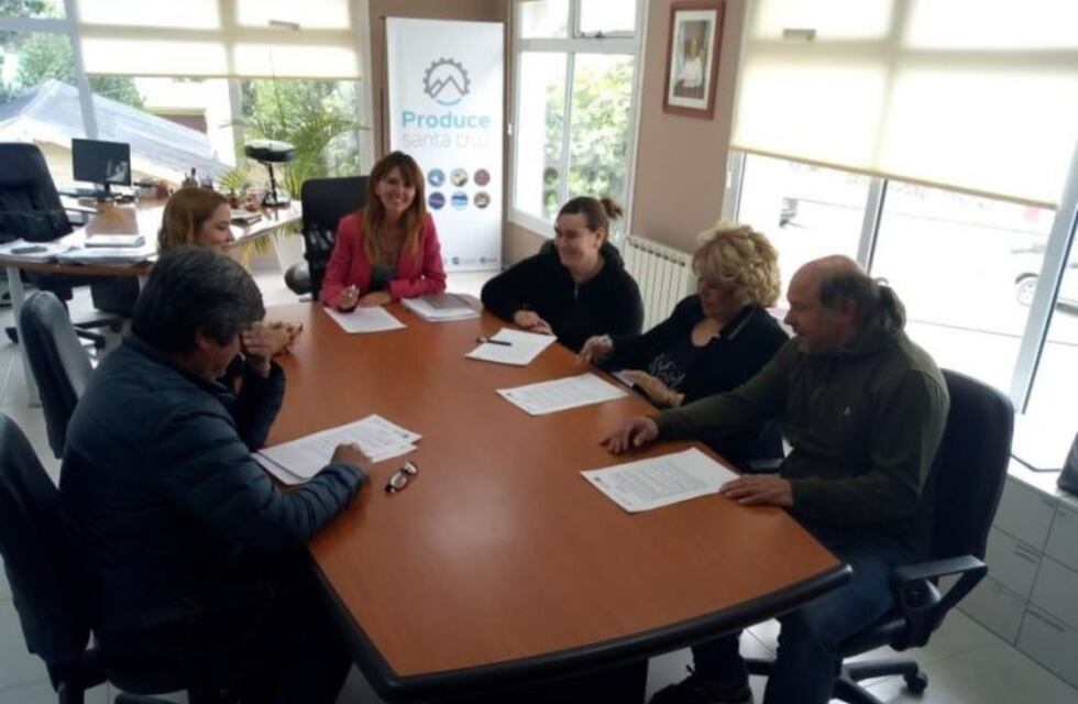 Convenio para congelar los precios de la canasta escolar 2019