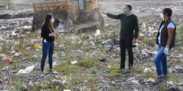Rafaela adquirió un topador para el complejo ambiental
