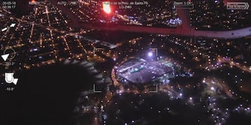Fotos aéreas de la Policía de Santa Fe graficaron la marea humana en la cancha de Newell's durante el recital de La Renga\u002E (Min\u002E de Seguridad)