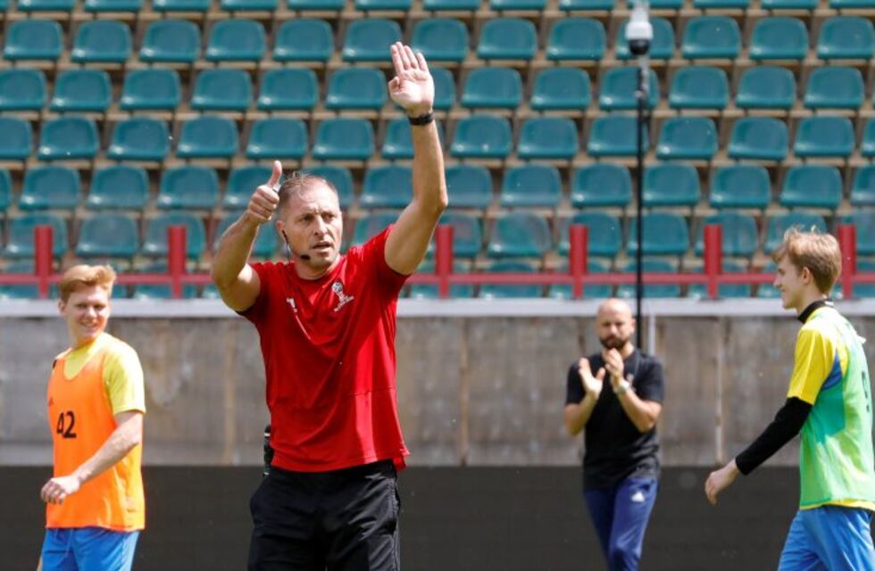 El misionero Néstor Pitana fue designado para dirigir el partido inaugural del Mundial